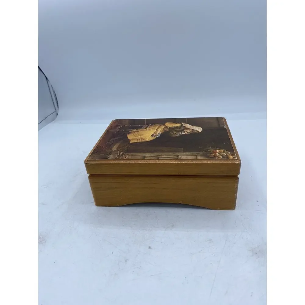 Vintage 1950-1980 Willits Inc Walnut Box W/Sankyo 23 Keynote Comb